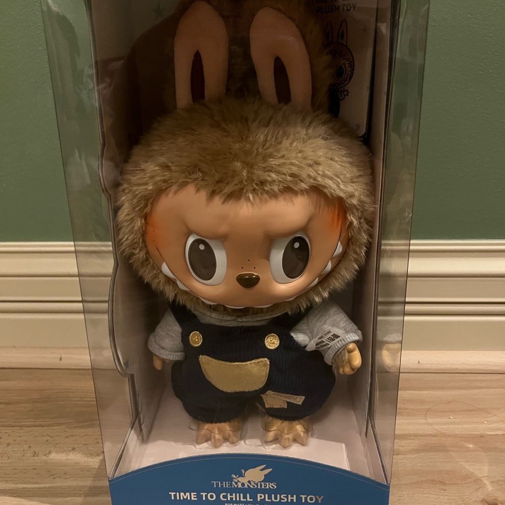 Labubu Time to Chill